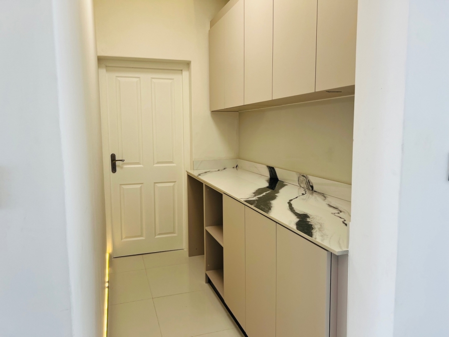 4 Bedroom Property for Sale in Sandown Western Cape